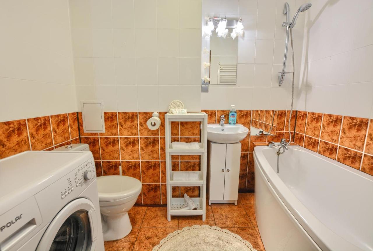 Apartamenty Bieszczadzki Aniol 우스트르치키 돌네 외부 사진