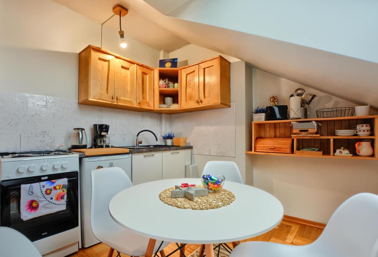 Apartamenty Bieszczadzki Aniol 우스트르치키 돌네 외부 사진
