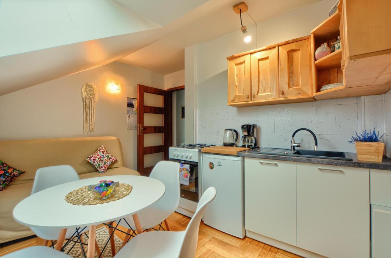 Apartamenty Bieszczadzki Aniol 우스트르치키 돌네 외부 사진