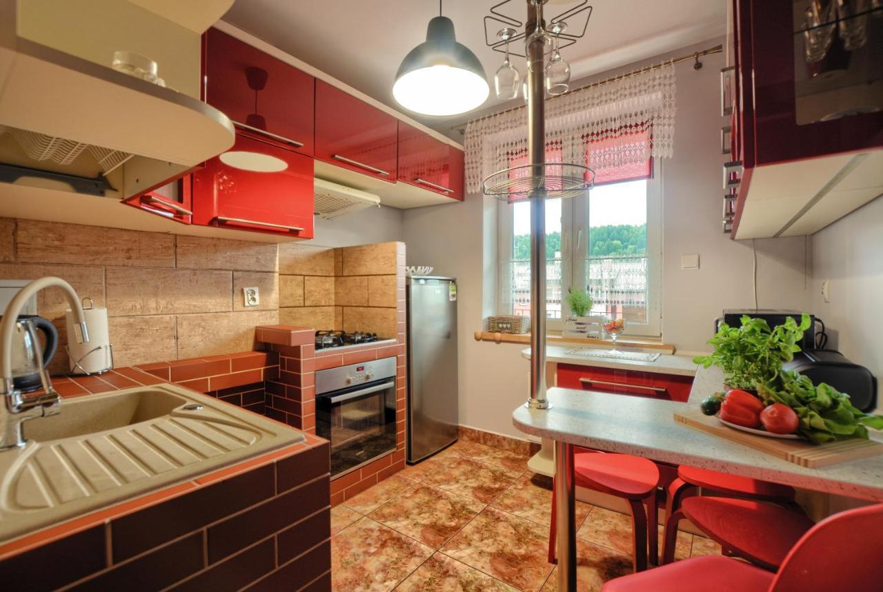 Apartamenty Bieszczadzki Aniol 우스트르치키 돌네 외부 사진