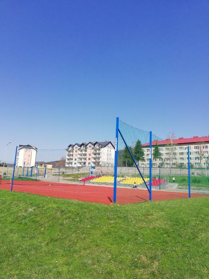 Apartamenty Bieszczadzki Aniol 우스트르치키 돌네 외부 사진